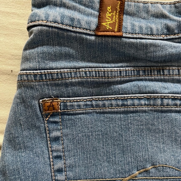 Wrangler Jeans by Aura - Size 20 Regular - almost new - Picture 1 of 8